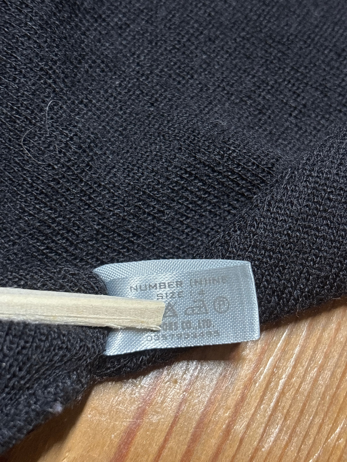 Number (N)ine AW01 Shield Emblem Sweater
