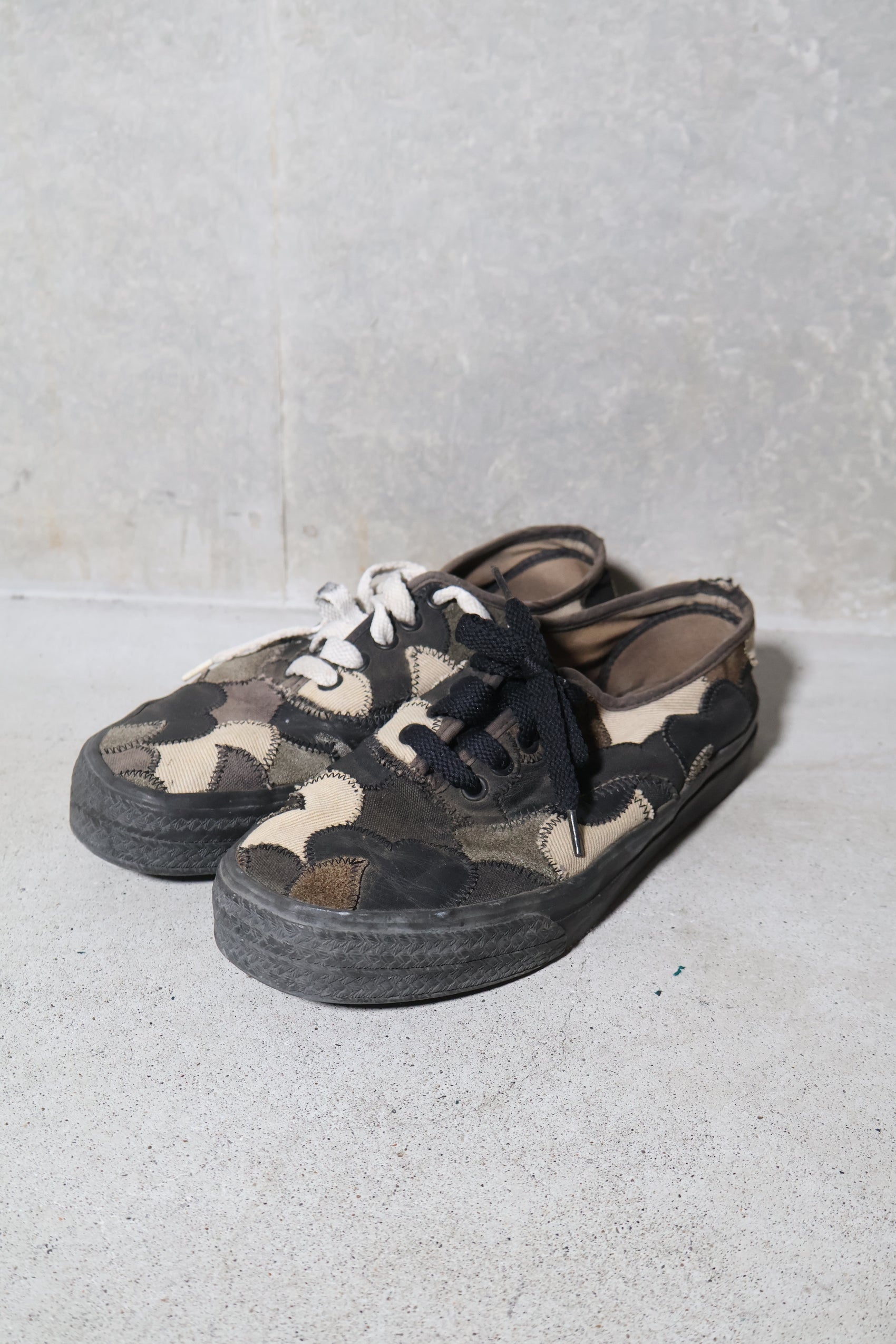 Number (N)ine AW03 Heart Patch Shoes