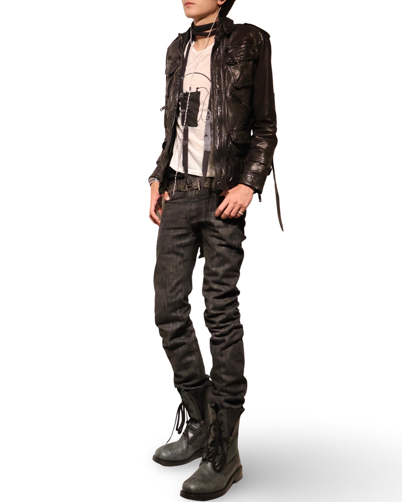Look image 3