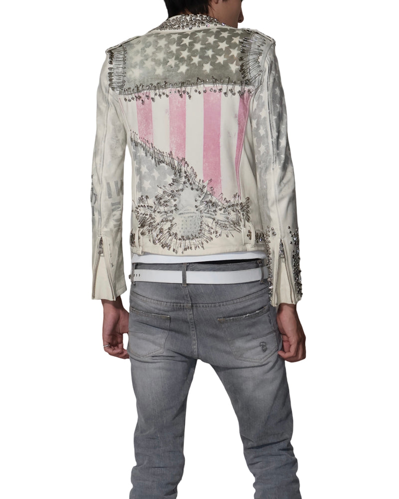 Look image 3